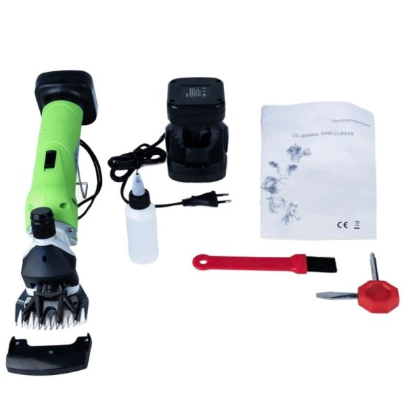 High-capacity cordless sheep and goat hair clipper