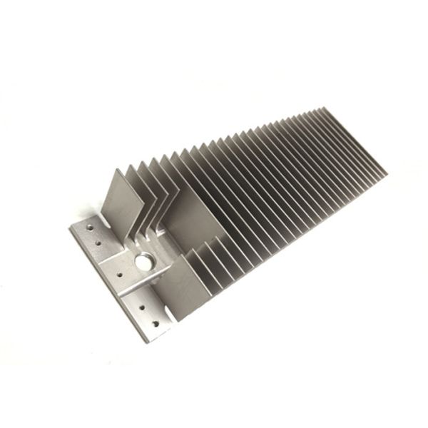 Buy 0.4 - 50m Thickness 6063 T5 Custom Aluminum Radiator With Precise Milling at wholesale prices