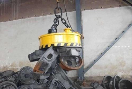 Buy 20 Tons Lifting Electromagnet , Circular Lifting Magnet Fully Sealed Structure at wholesale prices