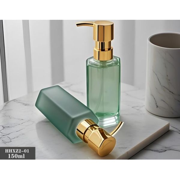 Buy Customized Plastic Bottles 150ml PET Bottle at wholesale prices