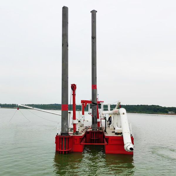 Dredging equipment hydraulic systems