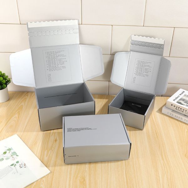 Kraft paper bread packaging box with tear-open feature