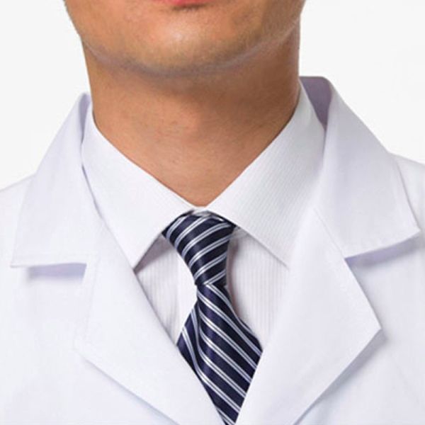 100% Cotton White White Laboratory Coat Long Sleeve Acid Resistant For Doctors