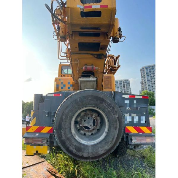 Truck Crane 90ton Mobile Crane All-Terrain Truck-Mounted Telescopic Crane Heavy Equipment