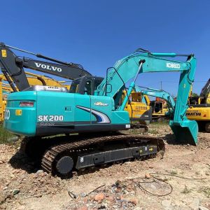China Used Kobelco SK200 Excavator Advanced Technology for Energy Saving and Easy Operation on sale