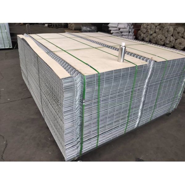 hot dipped galvanized curved mesh fence panel