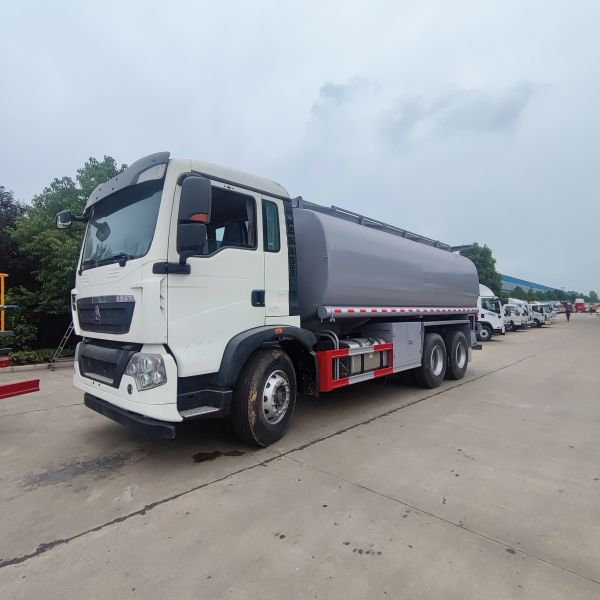 Buy HOWO 6x4 Manual Transmission Fuel Refueling Truck 22CBM Diesel Storage Vehicle New Condition for Oil Storage at wholesale prices