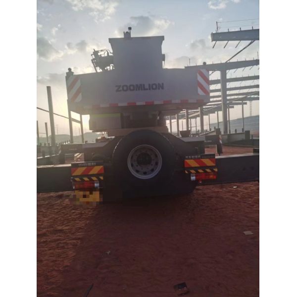 2021 Zoomlion 50ton Truck Crane Truck-Mounted Telescopic Crane Hydraulic Lifting Equipment