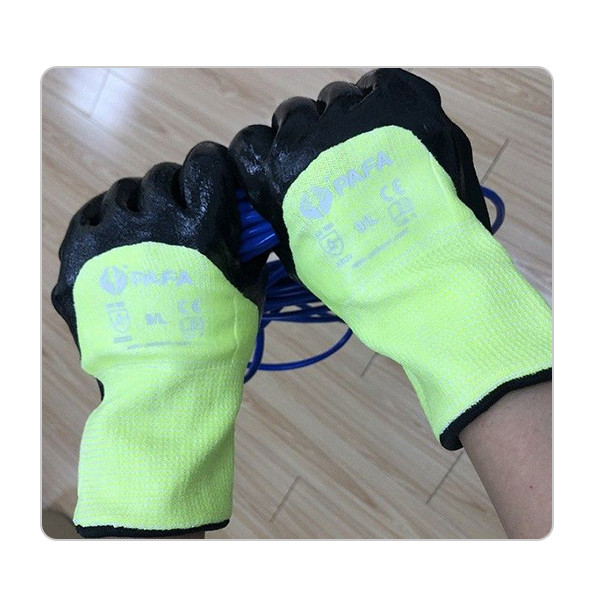 Construction Excellent Grip In Wet And Oil Environments 13G Cut Resistant Safety