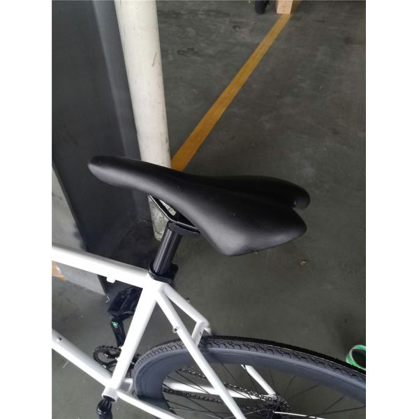 Sleek white frame adult 700C single speed bicycle fixed gear bikes with coaster brake