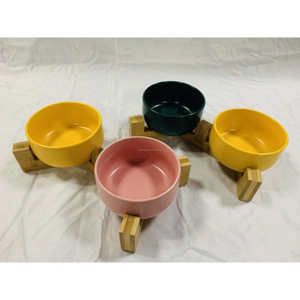 Sustainable Bamboo 2 In 1 Design Sturdy Anti-Rollover Pet Dog Bowl Holder for Your Living Room