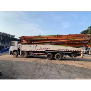 2013 Zoomlion 56m Used Concrete Boom Pump with Cylinder Type Structure
