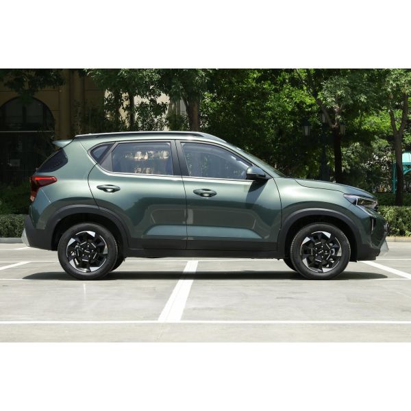 Euro VI Emission Standard Sonet Car Manufactured Small SUV with 5 Seats and Automatic Gear Box