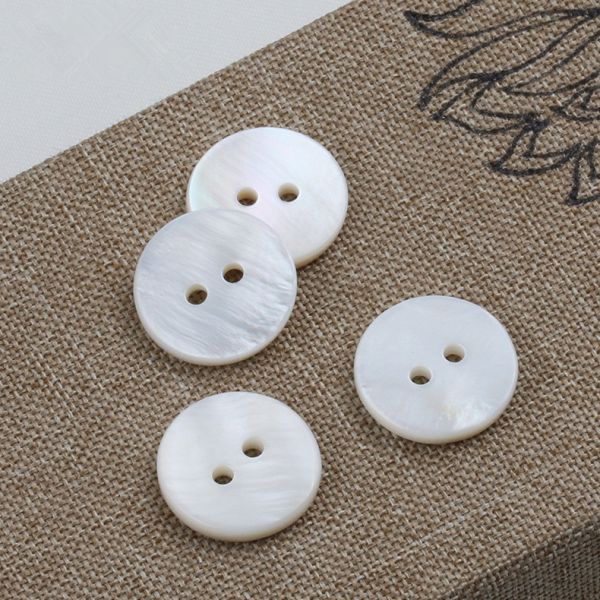 wholesale white shirt mother of pearl with varnish natural rivershell pearl button