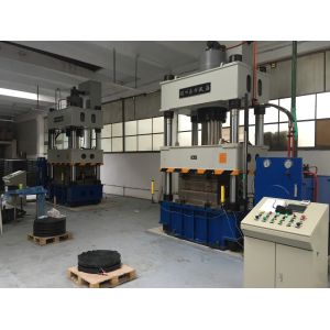 China Computerized 650 Ton Hydraulic Molding Press Machine For SMC Manhole Cover on sale