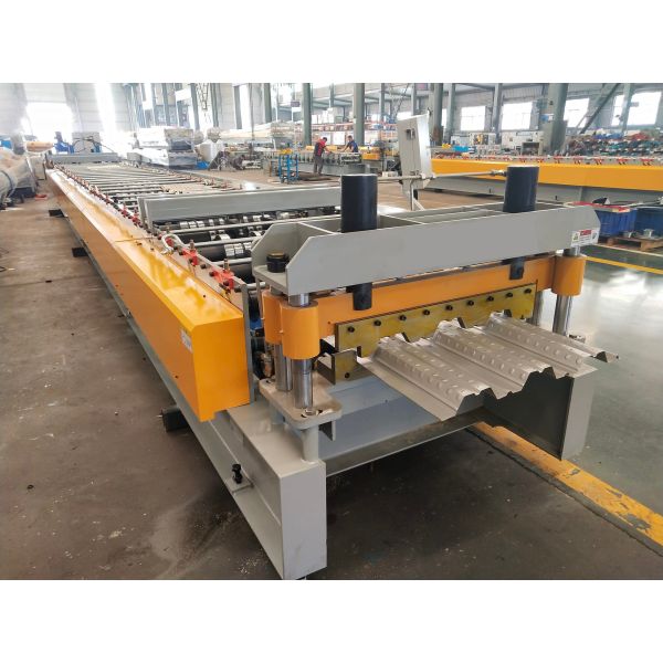 Metal Steel 380v60hz Galvanized Floor Deck Roll Forming Machine Hydraulic Cutting