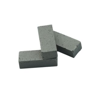 Quality 20*4.0/3.5*8mm Hot Sinter Diamond Cutting Segment for Marble and Limestone Cutting for sale