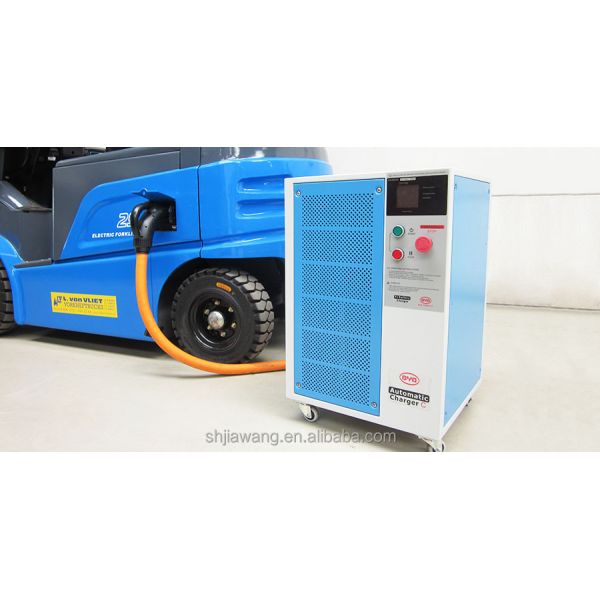 BYD's Four Pivot Balance Weight 1.6-1.8 Ton Pure Electric Forklift For Single Drive