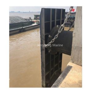 Submarine Super Cell Rubber Fender for Dock Protection