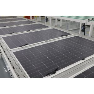 520W 70 Pieces Per Pallet 23.5% Power Efficiency Flexible Solar Modules at Short