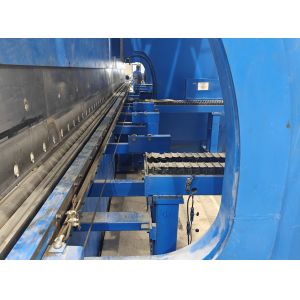 CNC Tandem Hydraulic Press Brake Model : 2-We67k-1200/6250 For making monopole,