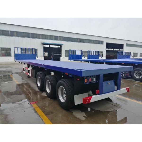 Buy 40 Feet 60 Ton Used Tri Axle Flatbed Semi Trailers For Sale at wholesale prices