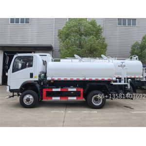 Factory Sales Howo Right Hand Drive 4x2 4x4 Water Bowser 3-5ton Water Tanker for
