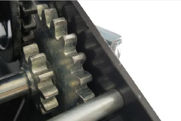 CE Approved 2500 Lb Manual Winch , Black Strap Small Hand Crank Winch