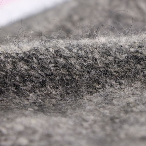 Smooth Durable Mohair And Wool Yarn 1/9NM Anti Pilling Recycled