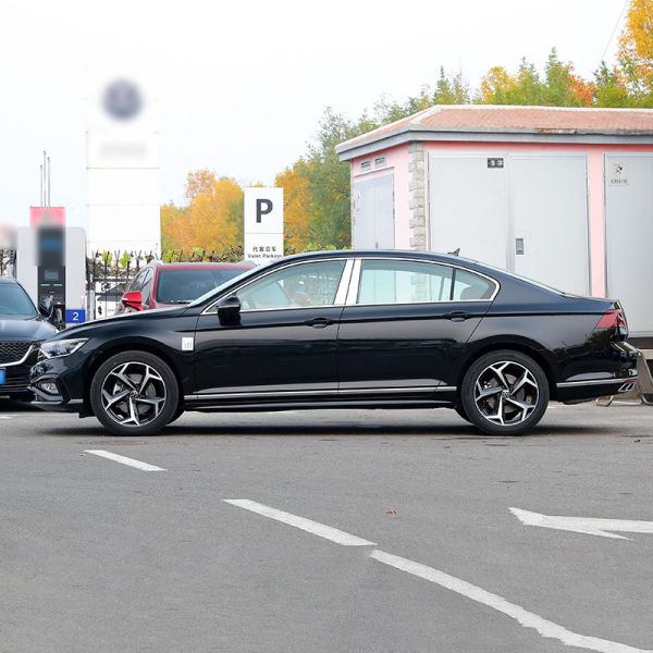 Electric Steering System 4 Doors 5 Seats Sedan 210 km/h Petrol Used Car Volks-wagen Magotan 280TSI Leading Type FWD