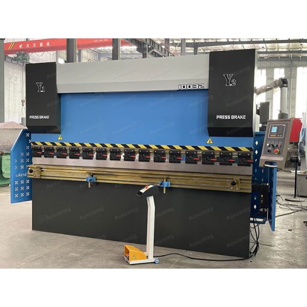 4mm Carbon Steel Hydraulic NC Press Brake 3200mm Press Bending Machine 100T With E21