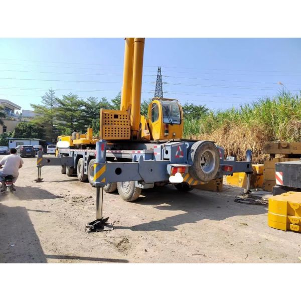China Supply High Quality Hoist Used Truck Crane Sy Xct Xcg Cmg 110 Ton Cranes Alerrain Zoomlion