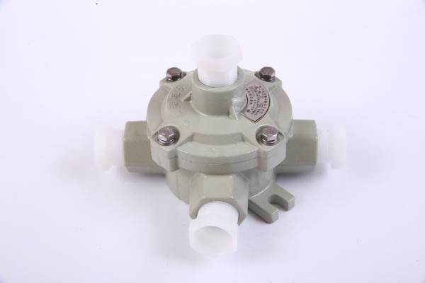 Vapour Proof Junction Casing Explosion Proof Plugs And Receptacles for Weather