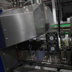 Automatic Sleeve Labeling Machine 9000-72000bph for Beverage Bottles