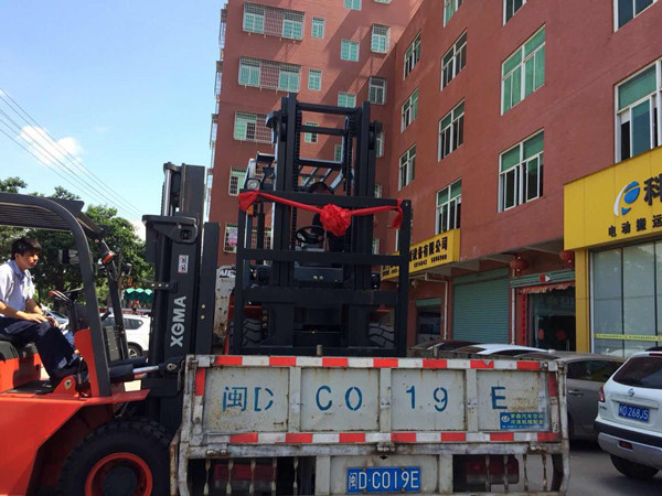 3.8 Ton Diesel Forklift Truck With Xinchai Diesel Engine 360mm/S Lifting Speed