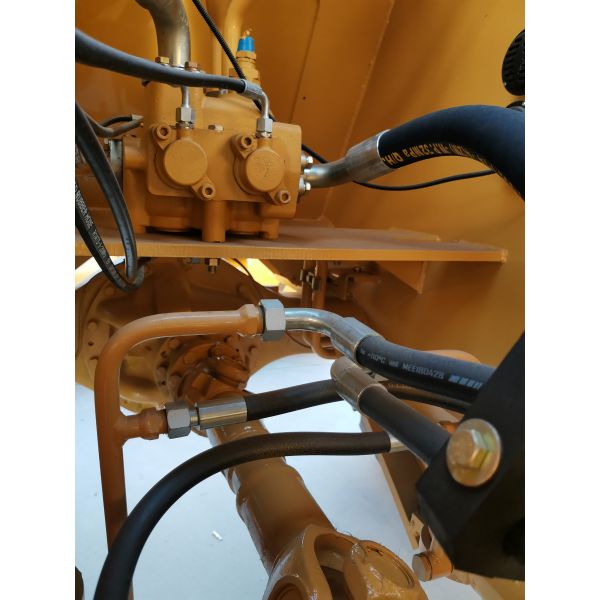 5 Ton Heavy Duty Wheel Loader Front End With 3m3 Bucket 30 Degree Gradeability