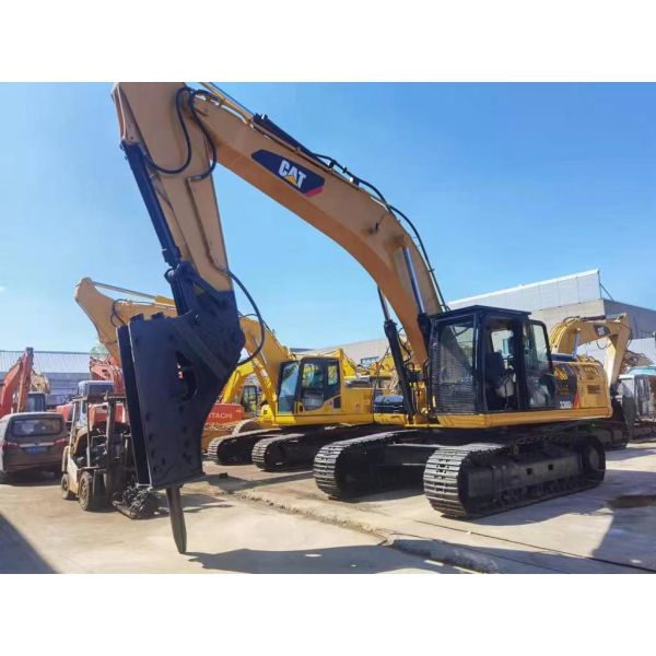 Buy Heavy Crawler Used CAT Excavators 30T Caterpillar 330DL at wholesale prices