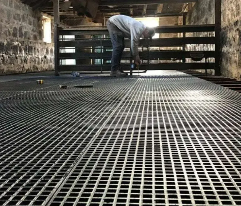 Q235/Q345 Material Square Design Galvanized Steel Drain Grating