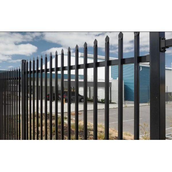 Buy Silver Galvanized Chain Link Fencings with Customizable Dimensions at wholesale prices