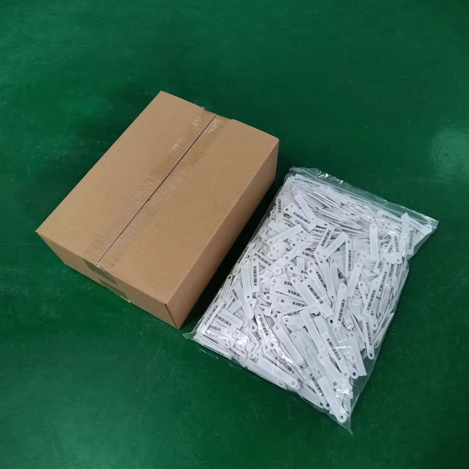 AM Security Soft Label EAS 58KHz 60 X 11 X 2mm With String Bar Code