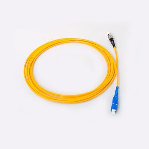 LC/APC 0.9mm Optical Fiber Pigatil Jumper Singlemode Network PVC Fiber Optic