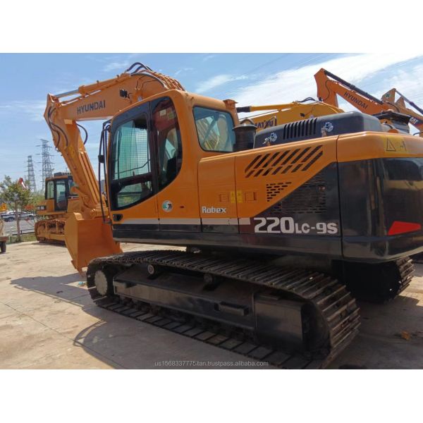 Korea Used Excavator Hyundai 220 Model Crawler Excavator with 0.92M³ Bucket Capacity
