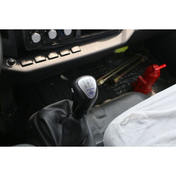 Qingdao 190 Horsepower 4X2 3.8m Dump Truck (National&EU From One to Six)