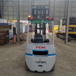 Japan TCM Fork Lift Manufacture 2016 Year 45 kw 99% TCM YGB 3 Ton Used Forklifts