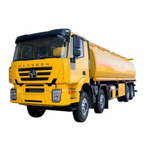 China 8x4 Diesel Fuel Tanker Truck Tank Volume 15001-30000L Gross Vehicle Weight 10-15T on sale