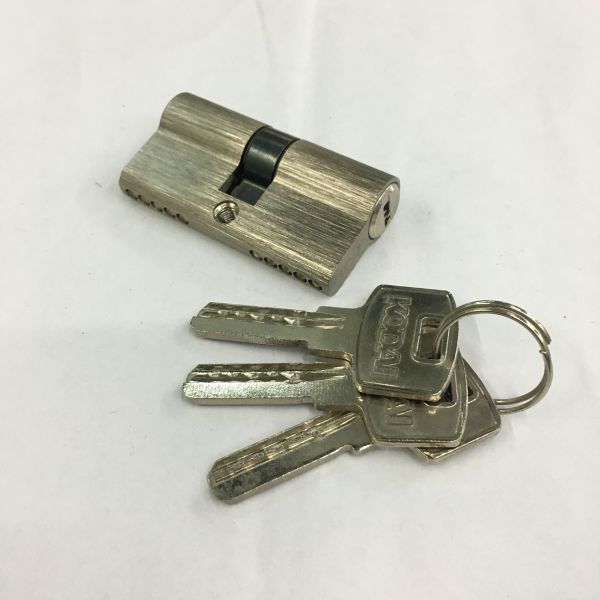 60mm Double Aluminum Cylinder with 3 iron computer keys Surface finish Aluminum