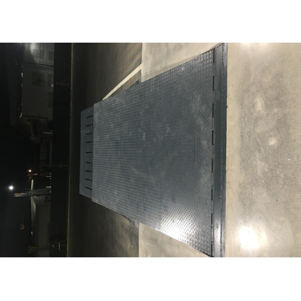 Hydraulic Telescopic Dock Leveller With Automatic Retractable lip Reach To Truck