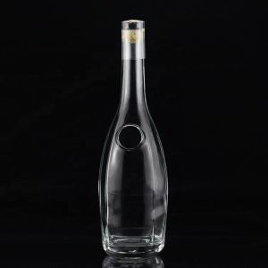 Elegant Japanese Sake Alcohol Bottle 500ml Distinctive Glass with Sealing Type