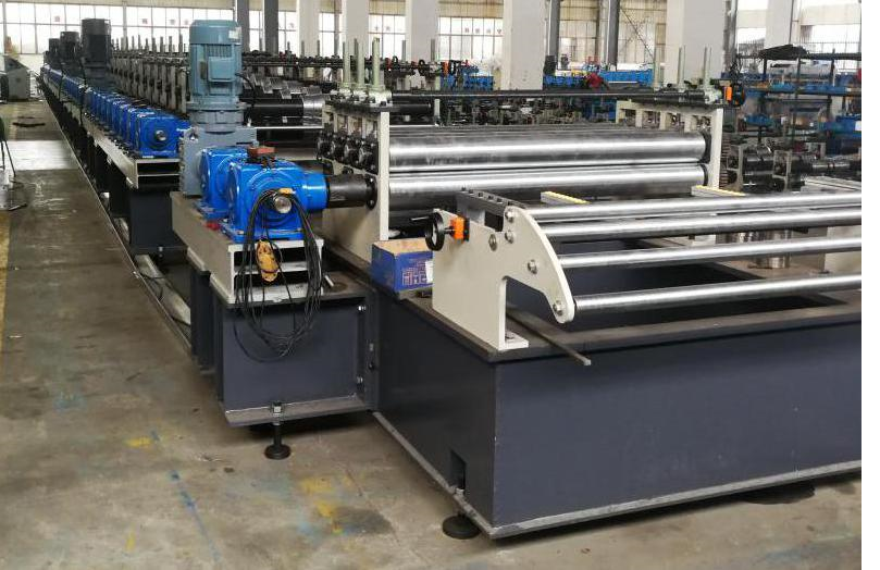 HRC Hardness Roof Panel Roll Forming Machine Wire Electrode Cutting