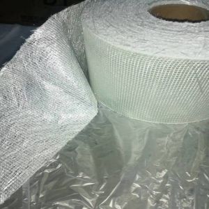 620g Unidirectional Fiberglass Fabric 90 Deg Knitted With Polyester Yarn